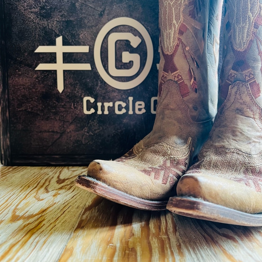 Circle G Tan and Red Western Boots